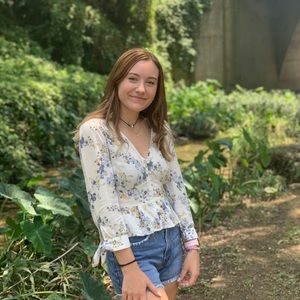 Meet your Posher, Jesseca